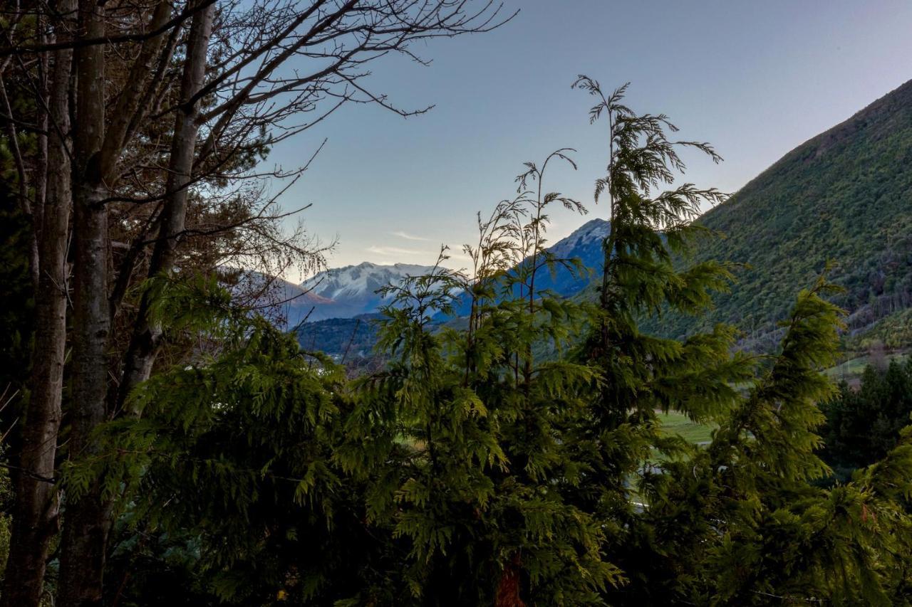 Kereru Cottage, Cosy Log Cabin, Serene Lake & Mountain Views Κουίνσταουν Εξωτερικό φωτογραφία