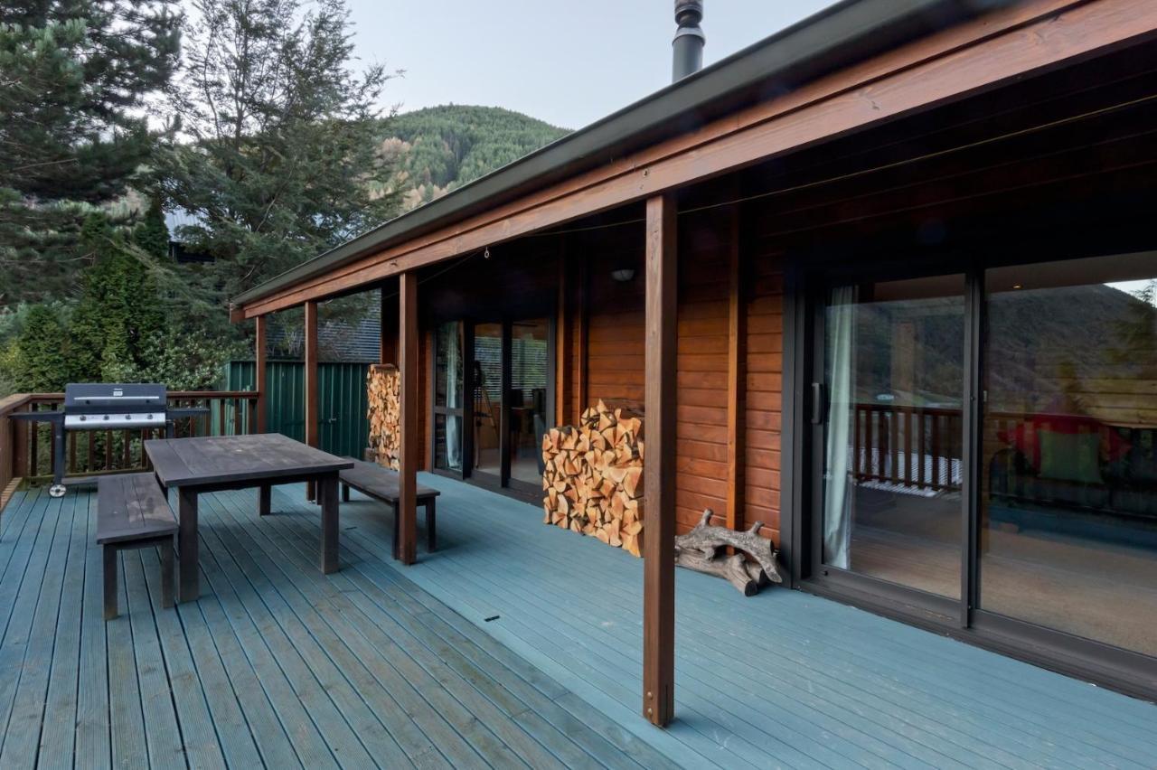 Kereru Cottage, Cosy Log Cabin, Serene Lake & Mountain Views Κουίνσταουν Εξωτερικό φωτογραφία